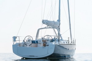 Beneteau-Oceanis-38-Cruiser-ad-stern1